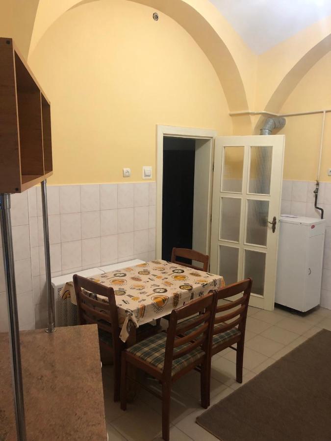 Old Town Flat Mukatjevo Eksteriør billede